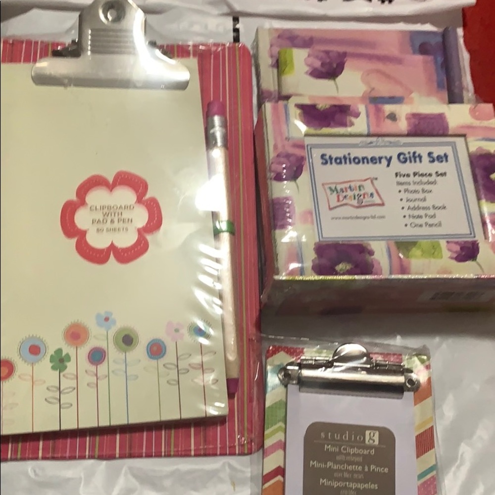 Clipboard bundle stationary